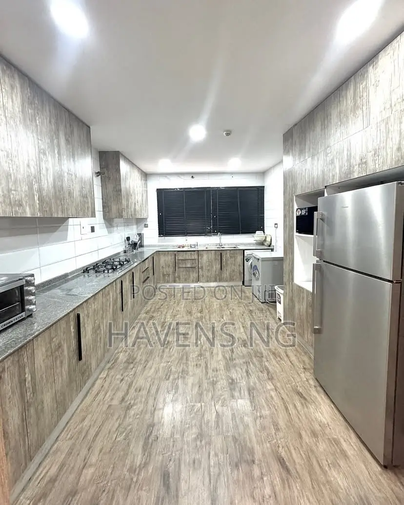 Luxury 4-Bedroom Duplex With Modern Facilities