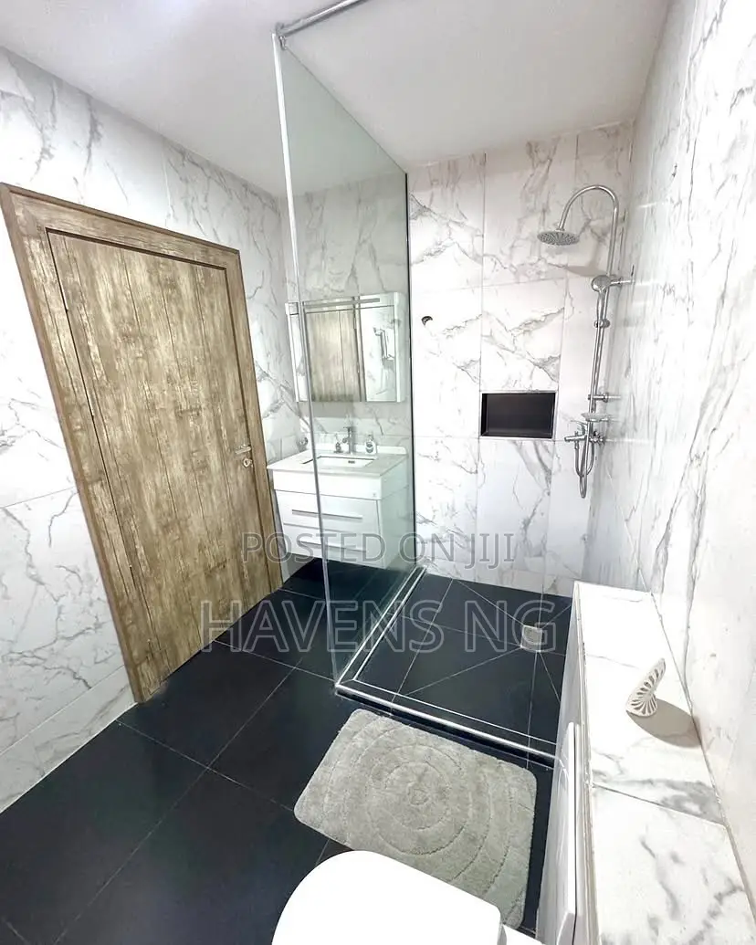 Luxury 4-Bedroom Duplex With Modern Facilities