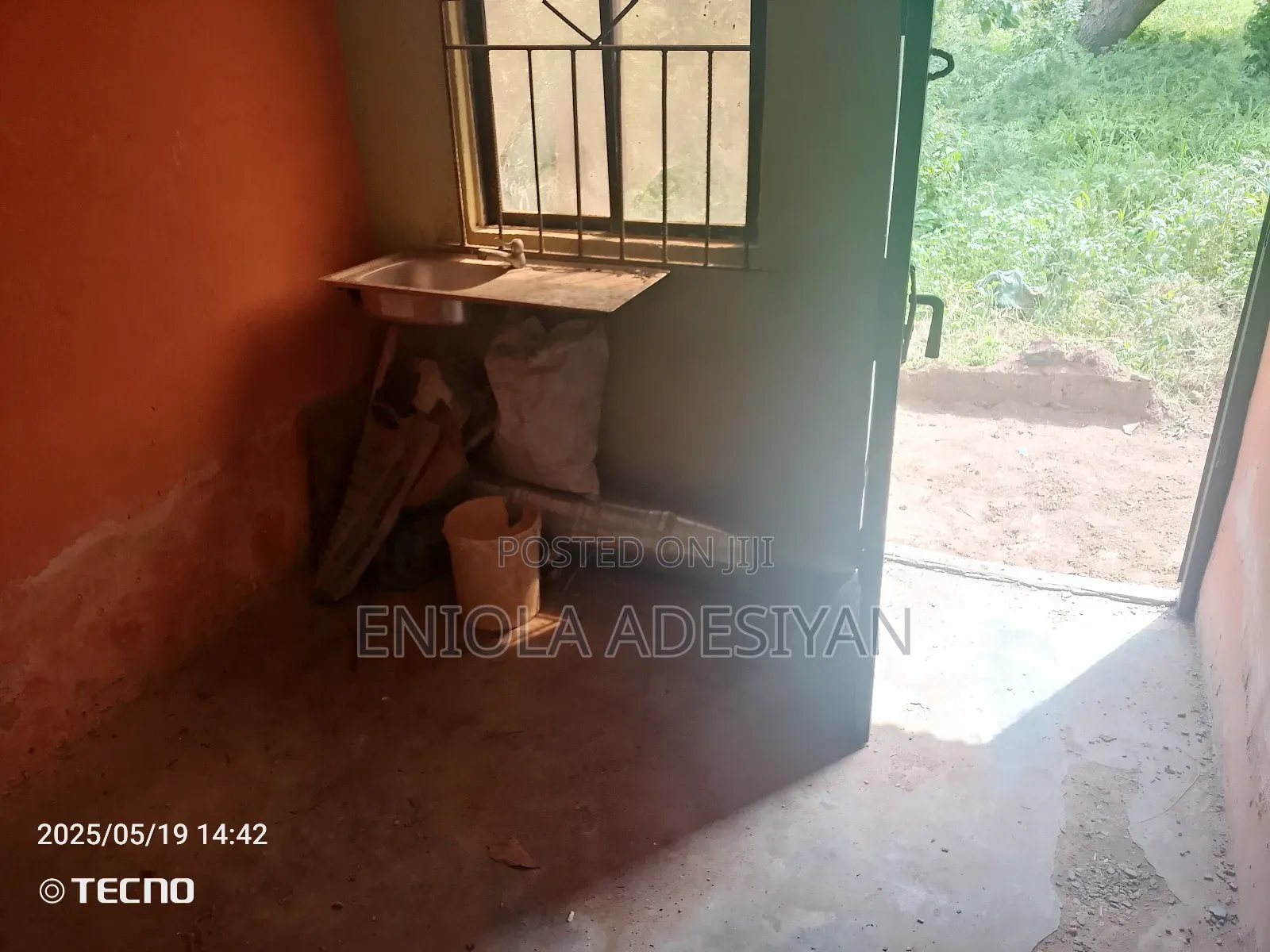 2bdrm Block of Flats in Reri Junior Primary, Ikorodu for sale
