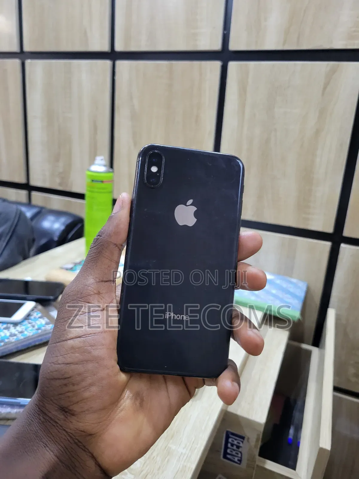 Apple iPhone X 64 GB Black