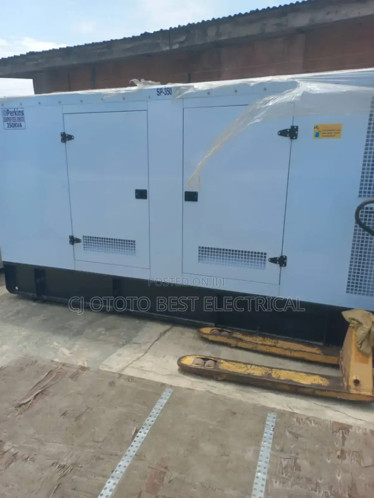 350kva Brand New Perkins Gen Soundproof, 2 Years Warranty