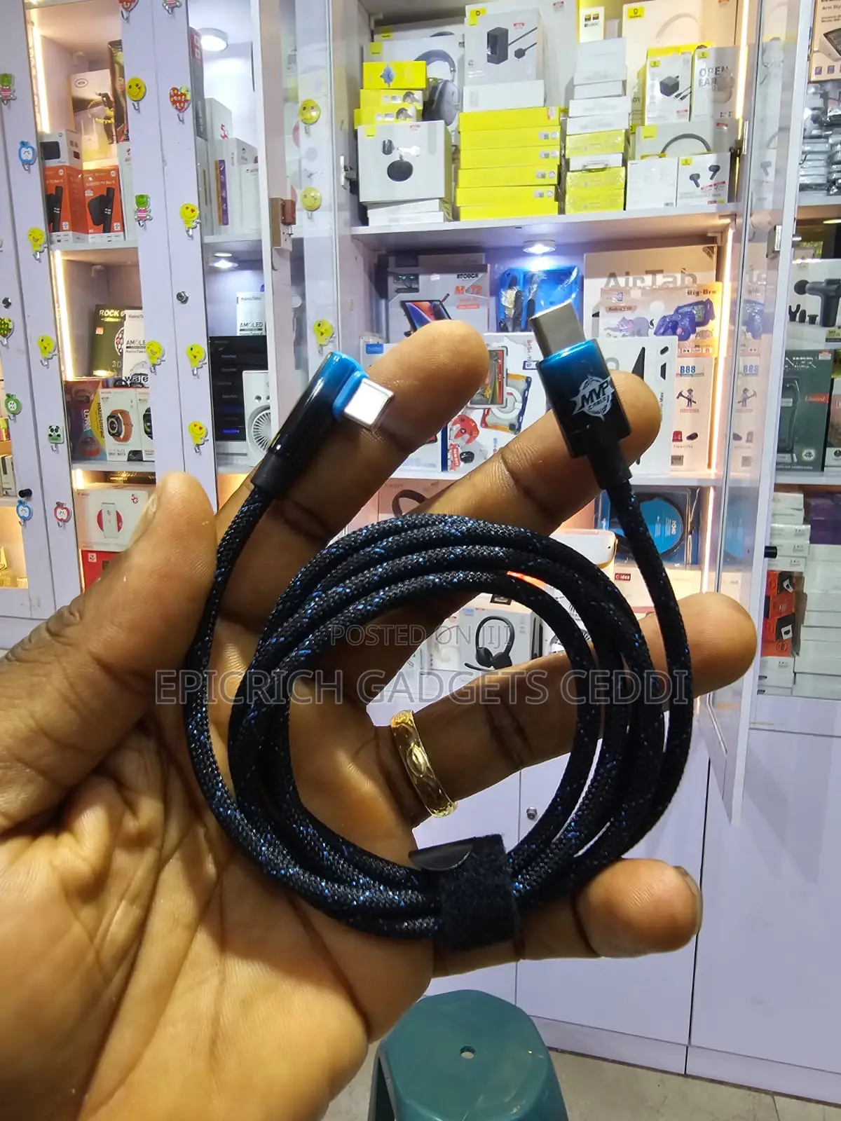 Baesus Bent Head Usb C to Usb C