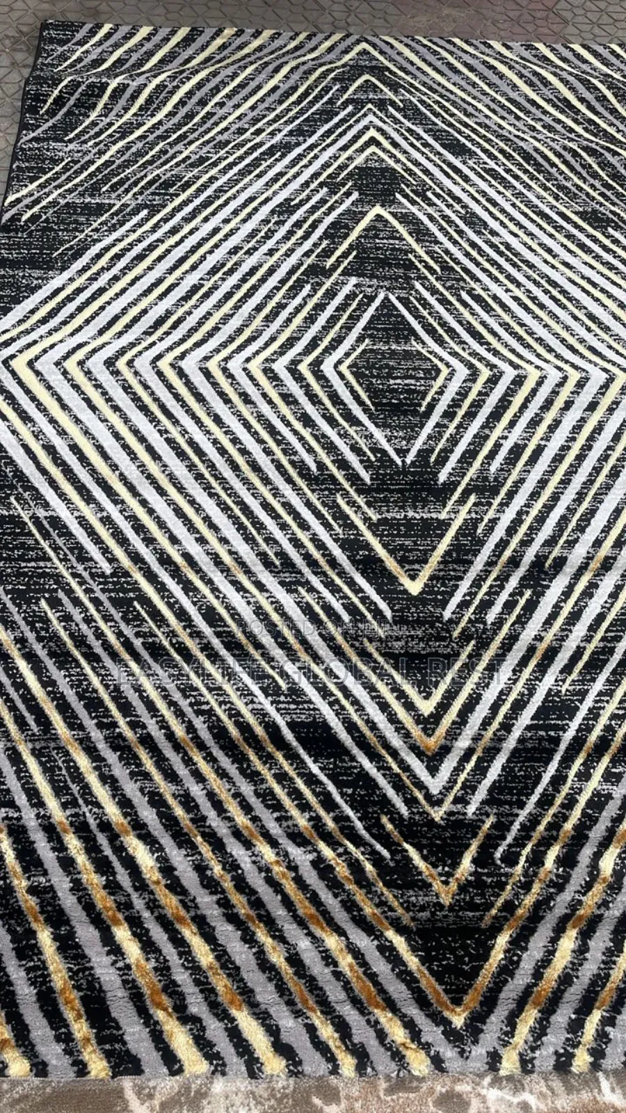 Rug (Center)