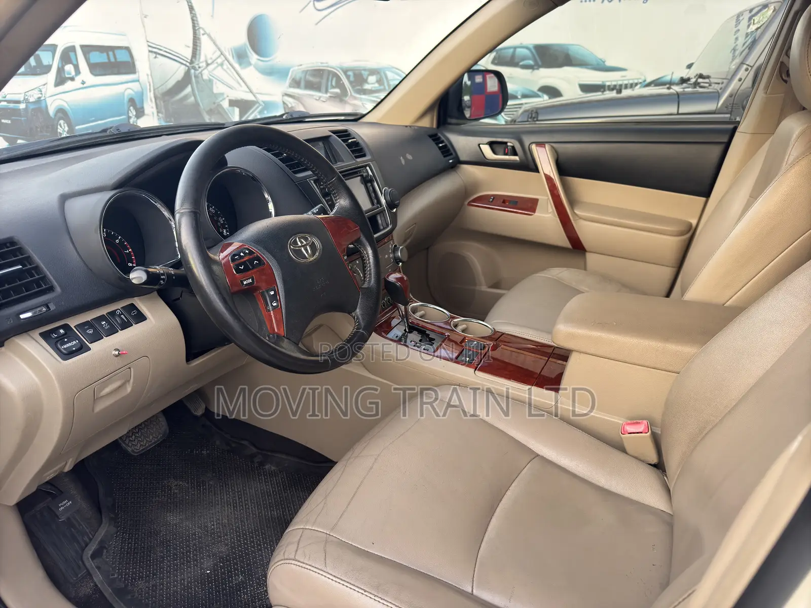 Toyota Highlander Limited 3.5l 4WD 2013 White