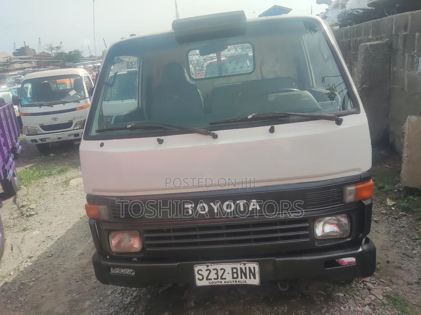 Toyota Dyna 100