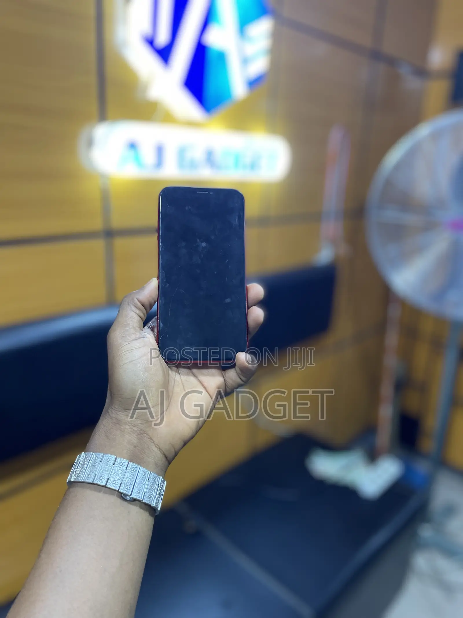 Apple iPhone XR 64 GB Red