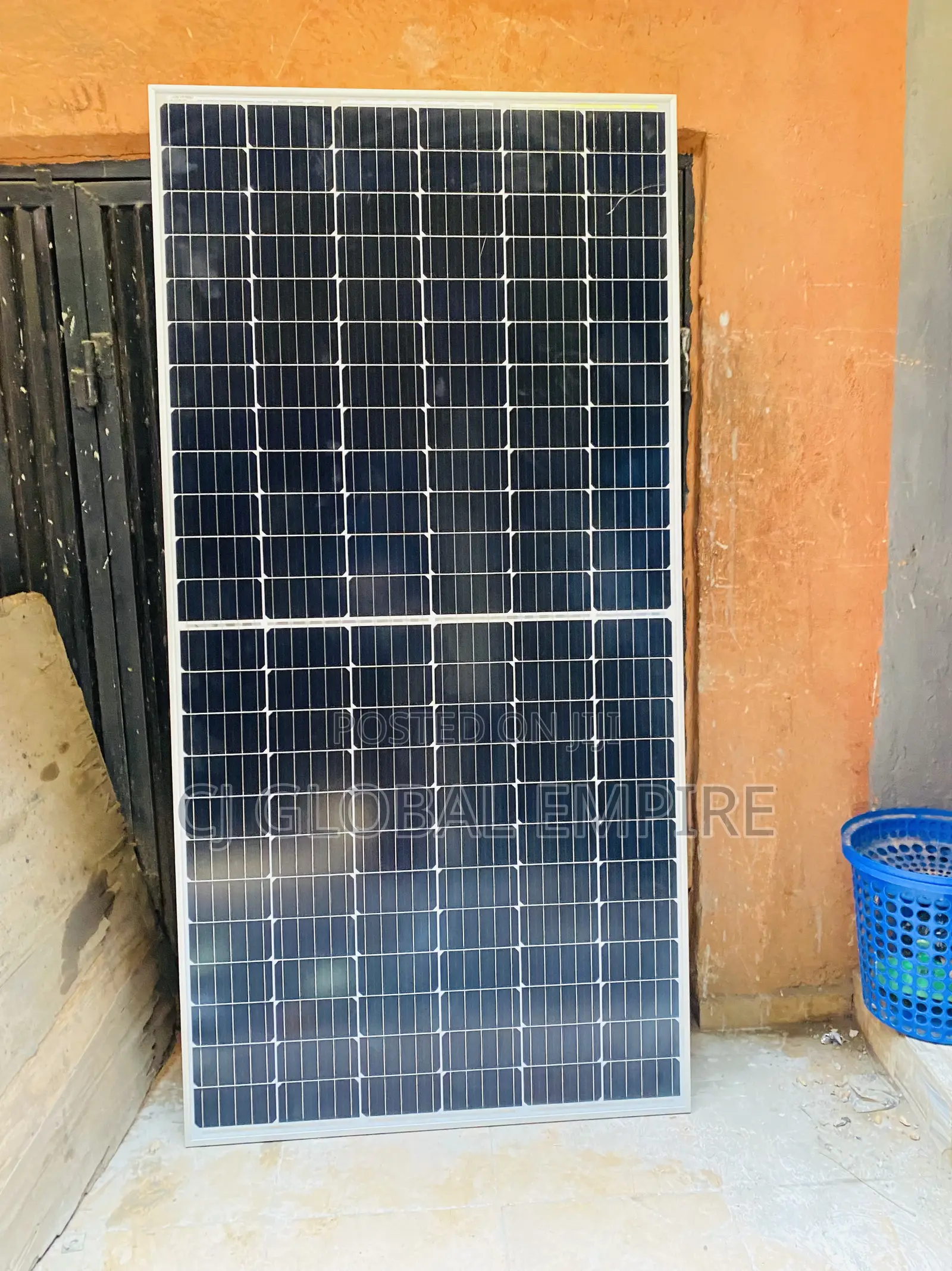 600w Jinko Solar Panel