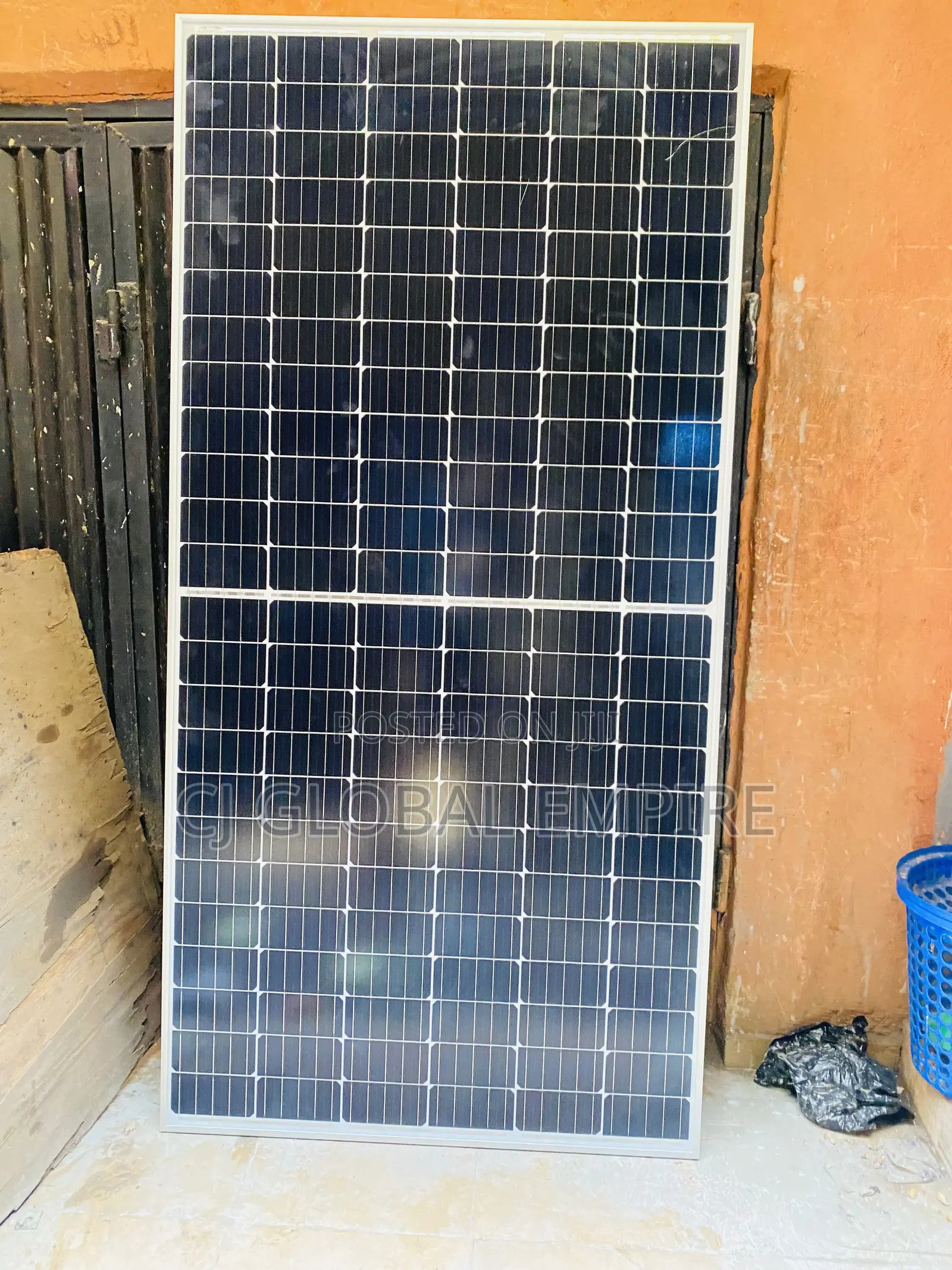 600w Jinko Solar Panel