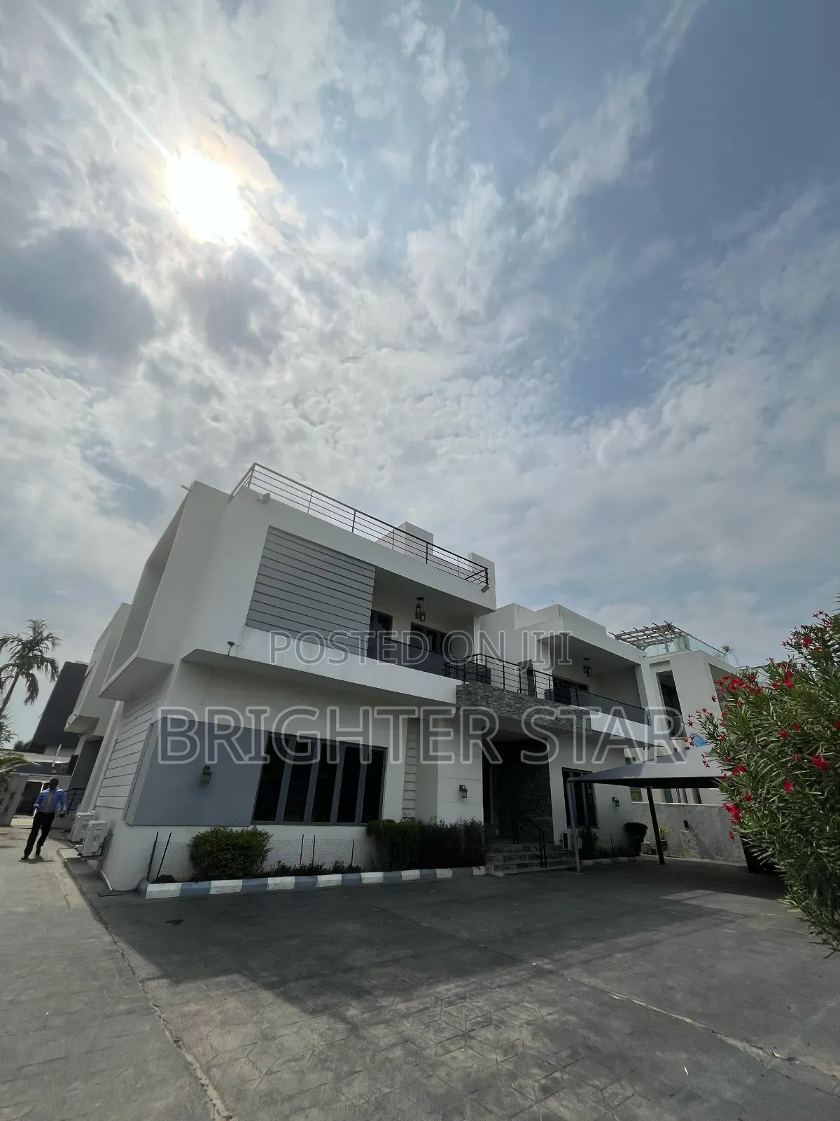 Furnished 7bdrm Duplex in Lekki Phase1 for sale