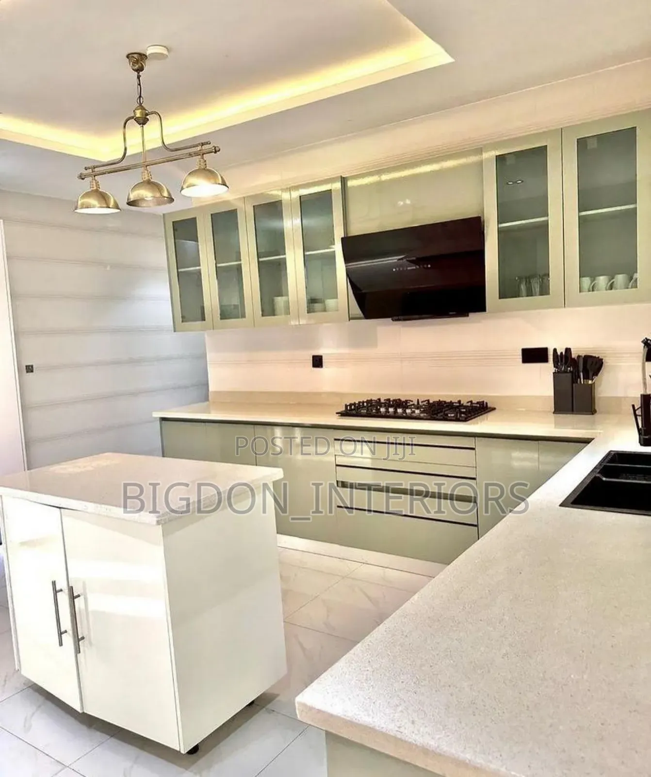 Luxury Modern Kitchen Cabinets With Modern Accessories.