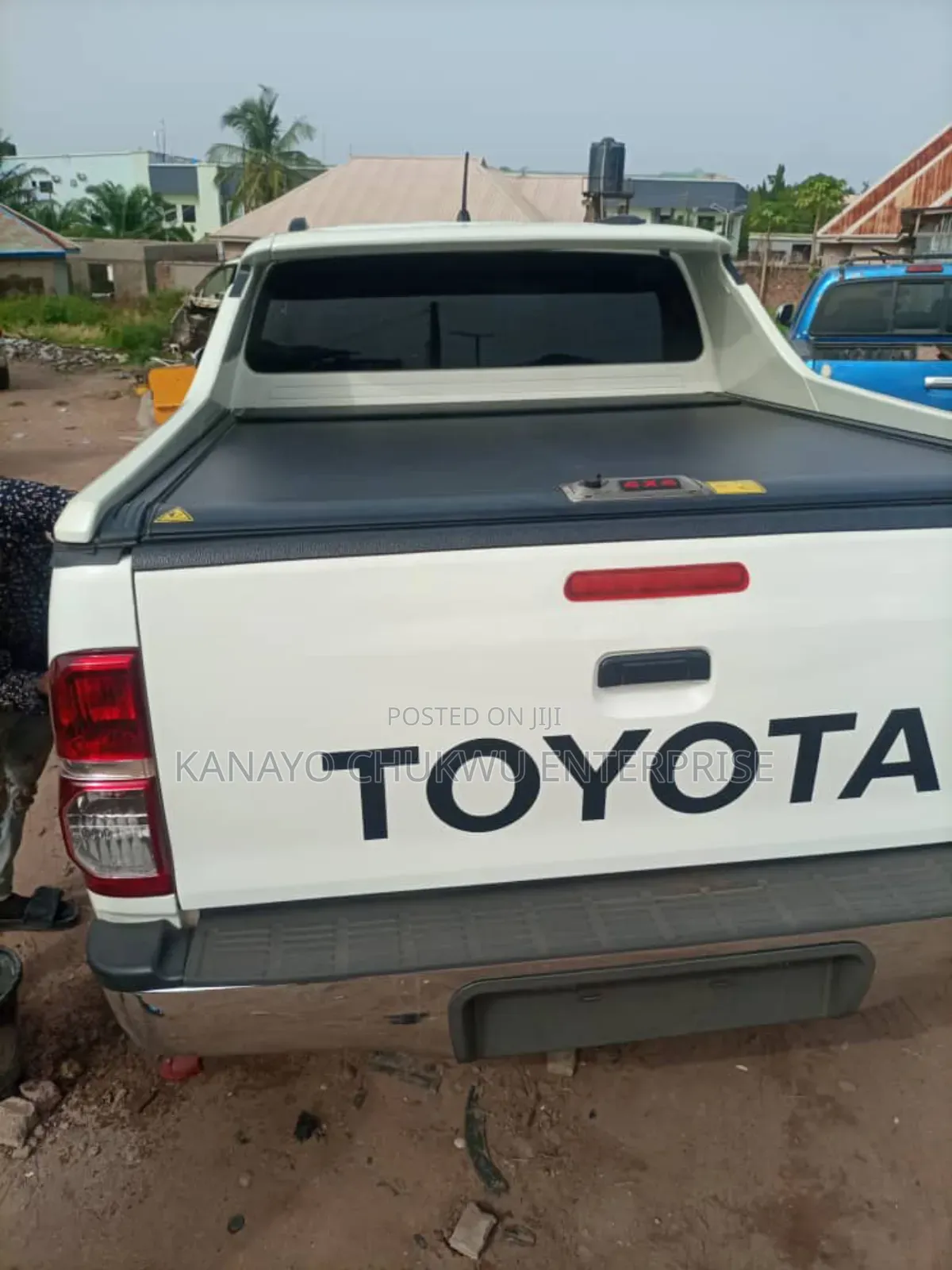 Rolling and Spoiler TRD for Hilux