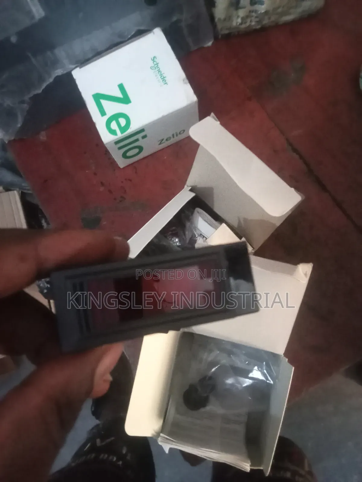 Omron E3jm-R4m4-G Photoelectric Sensor Switch 24-240v Ac