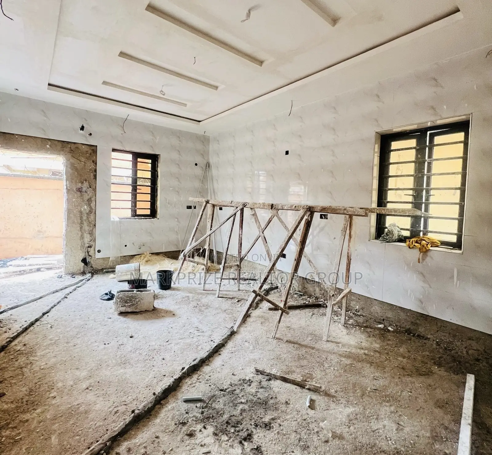 5bdrm Duplex in Omole Phase 2 Lagos for sale