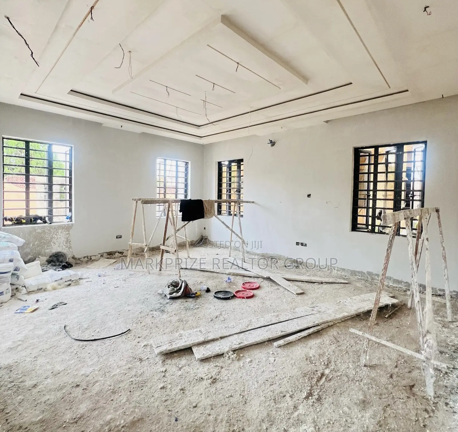 5bdrm Duplex in Omole Phase 2 Lagos for sale