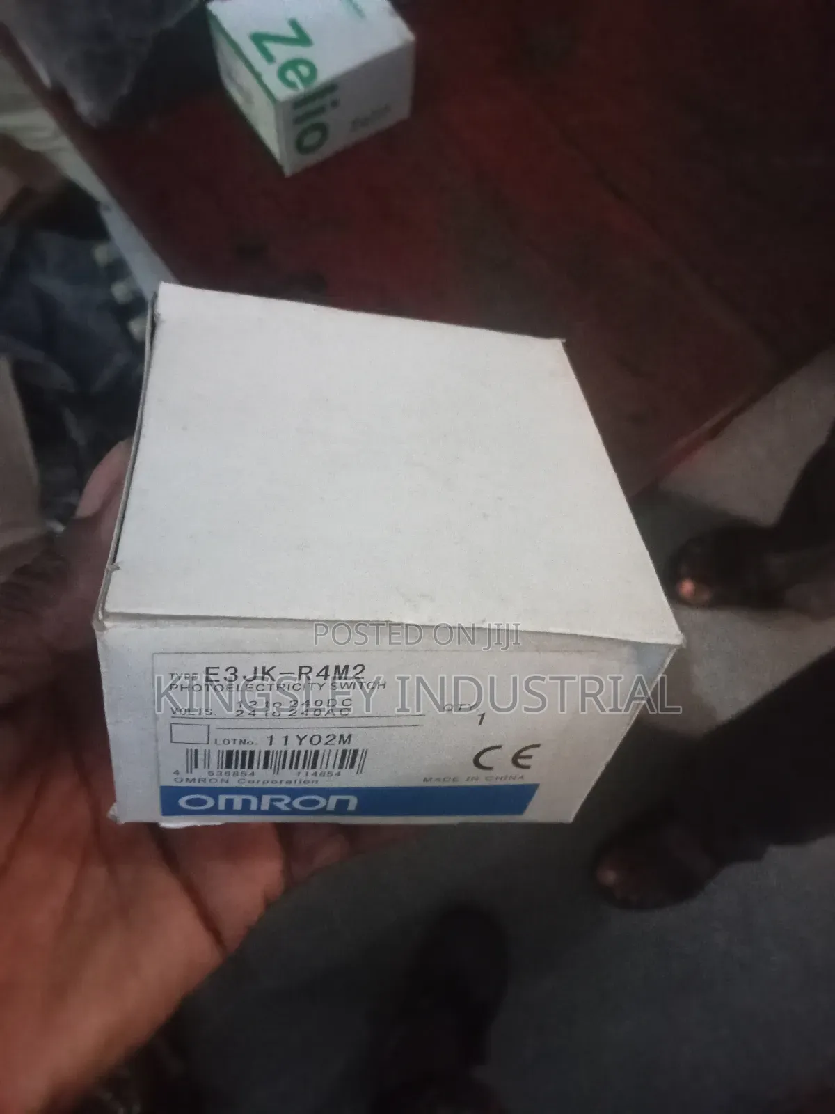 Omron E3jk-R4m2 Photoelectric Switch 24-240v Ac/12-240 Dc