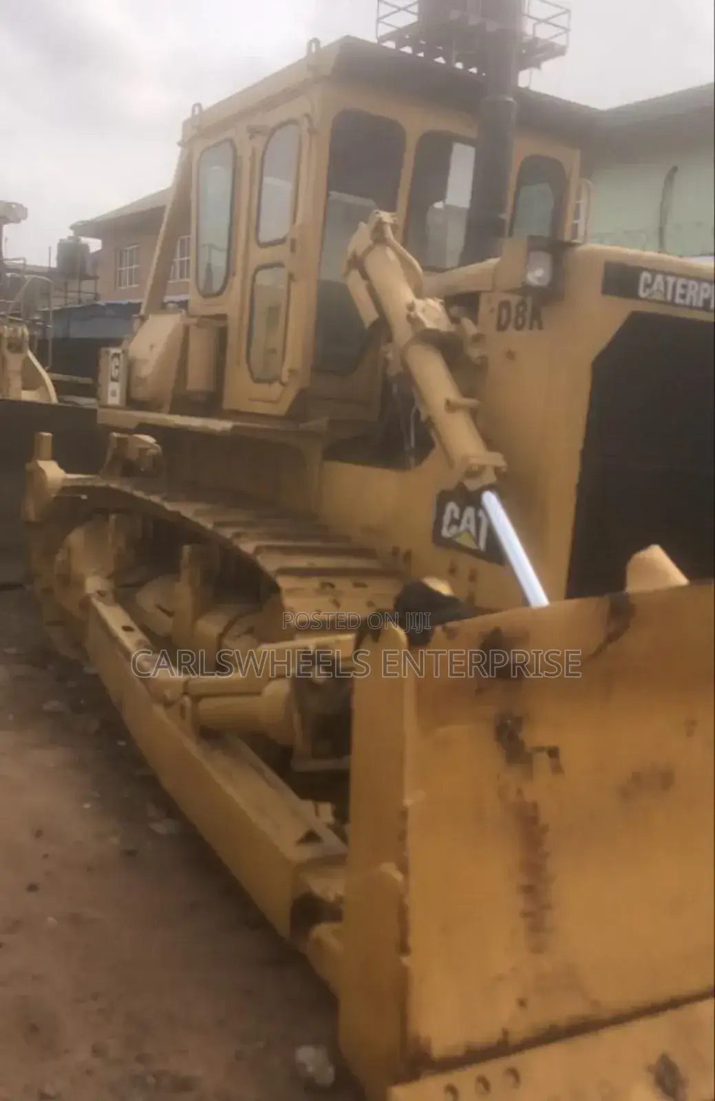 Few Months Used D8k Caterpillar Bulldozer.