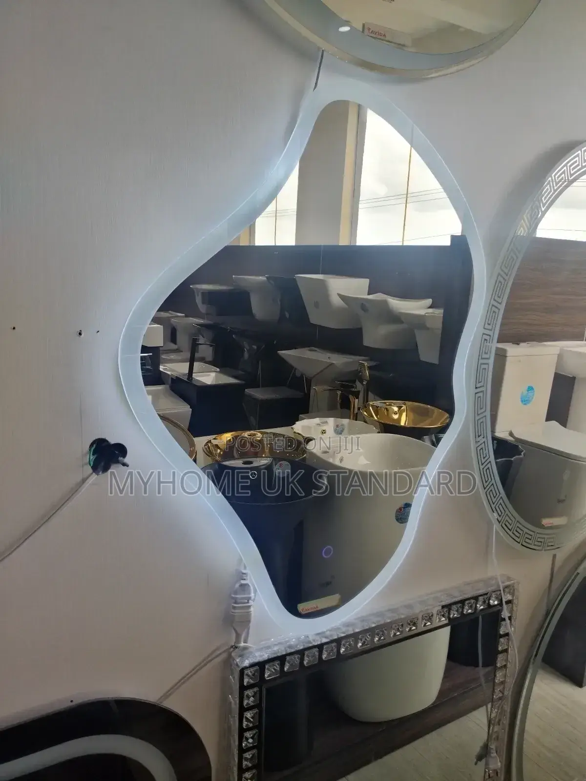 England Shapeless Sensor Mirror