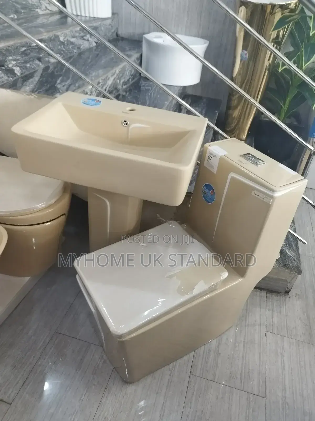 High Quality Water Closet With Quality Flushing Mechanism
