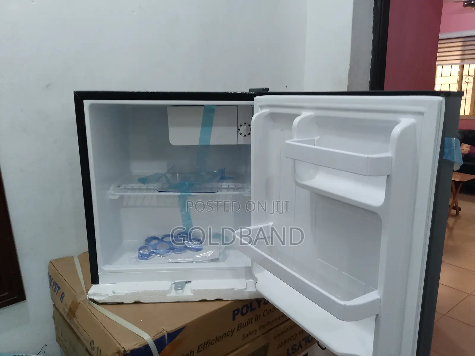 Royal 55l Mini Fridge Rbc52 (Smart Storage, Quiet Operation)