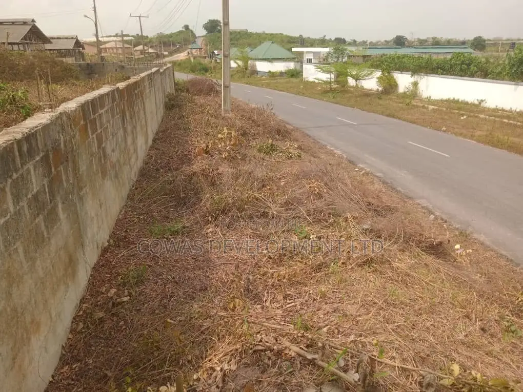 Cash-Ready Buyer Only - 128.5 Plots of Fenced Land in Epe