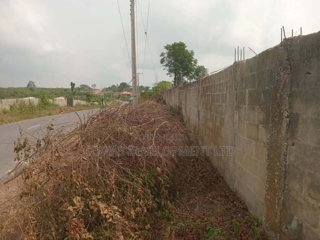 Cash-Ready Buyer Only - 128.5 Plots of Fenced Land in Epe