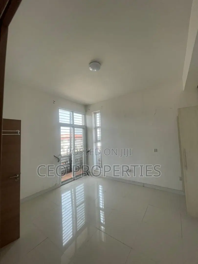 2bdrm Block of Flats in Dideolu Estate, Victoria Island for rent