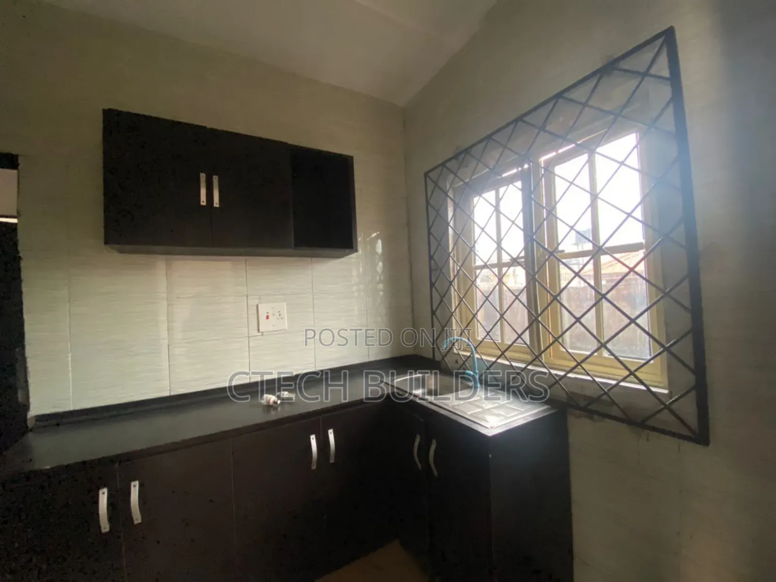 2bdrm Block of Flats in Benin City for rent