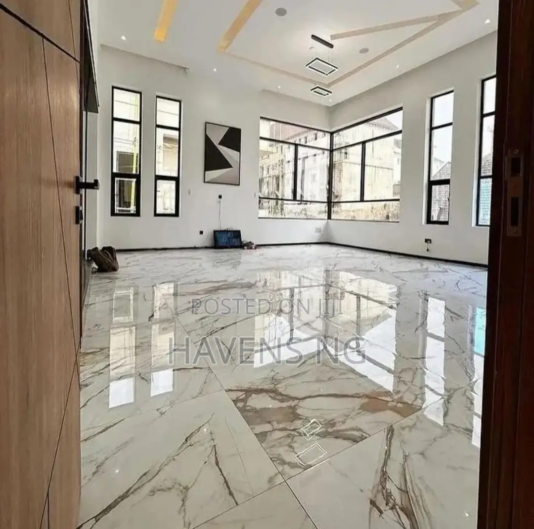 6bdrm Duplex in Asokoro for sale