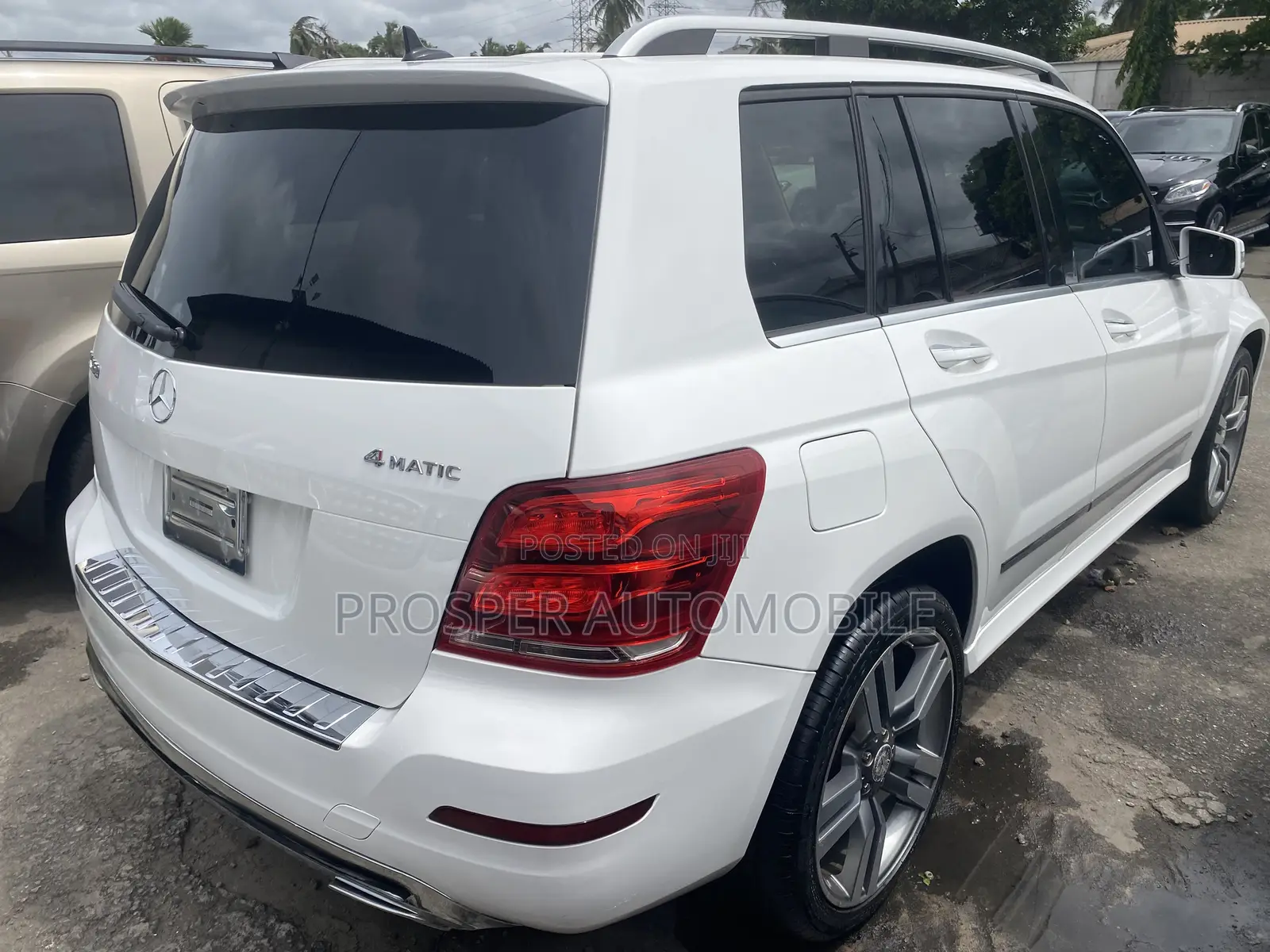 Mercedes-Benz GLK-Class 350 4MATIC 2013 White