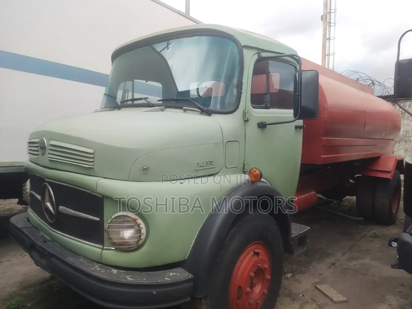 1413 Water Tanker