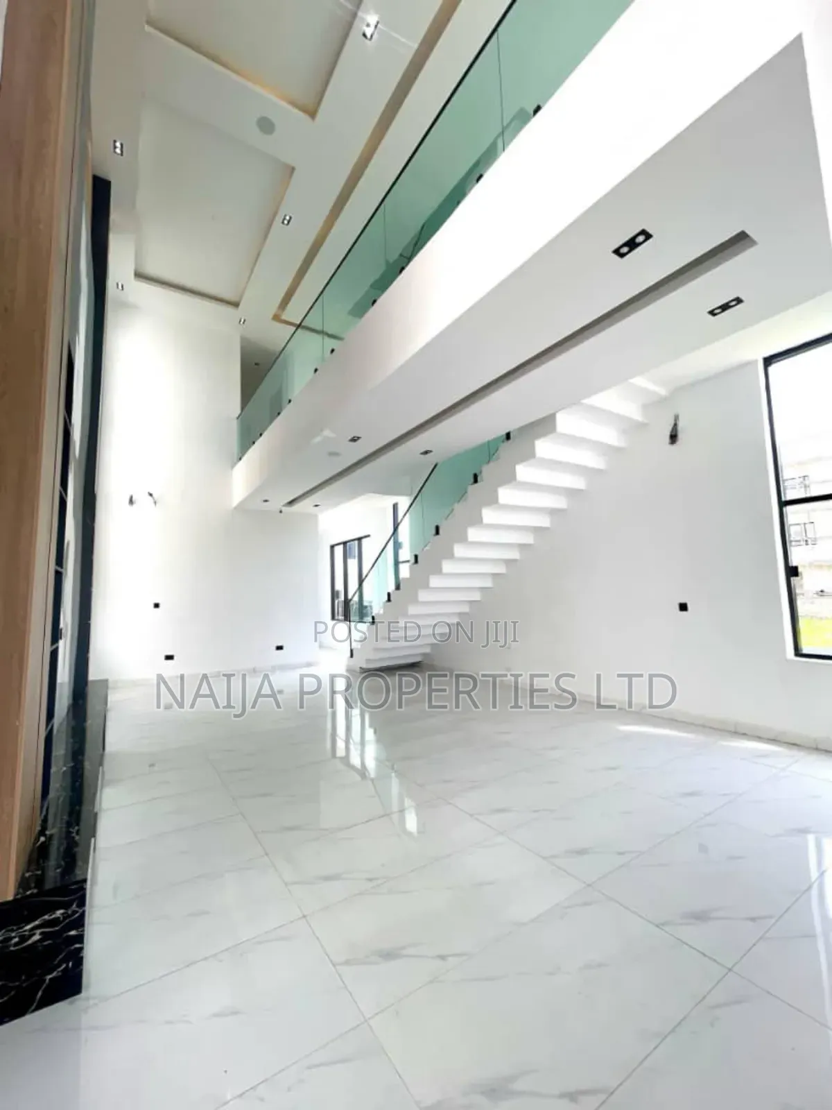 5bdrm Duplex in Chevron Tollgate, Lekki for sale