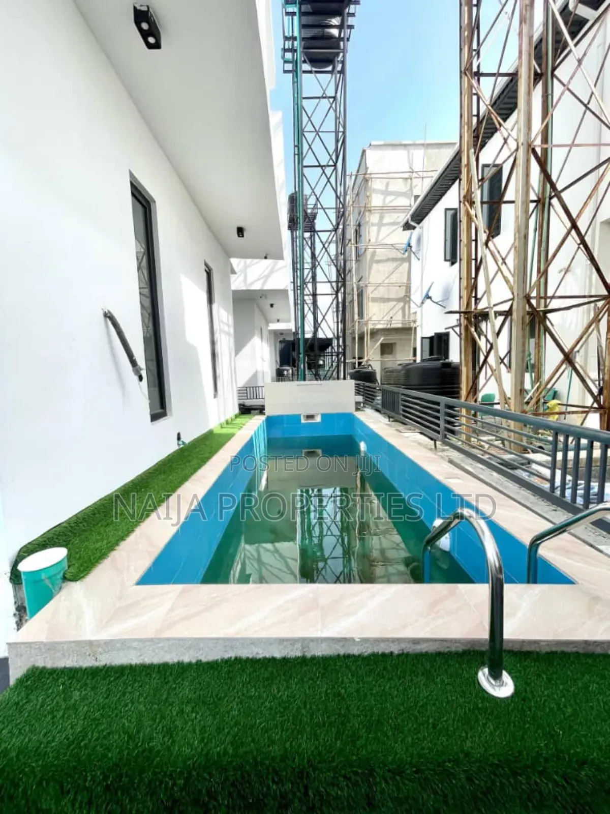 5bdrm Duplex in Chevron Tollgate, Lekki for sale