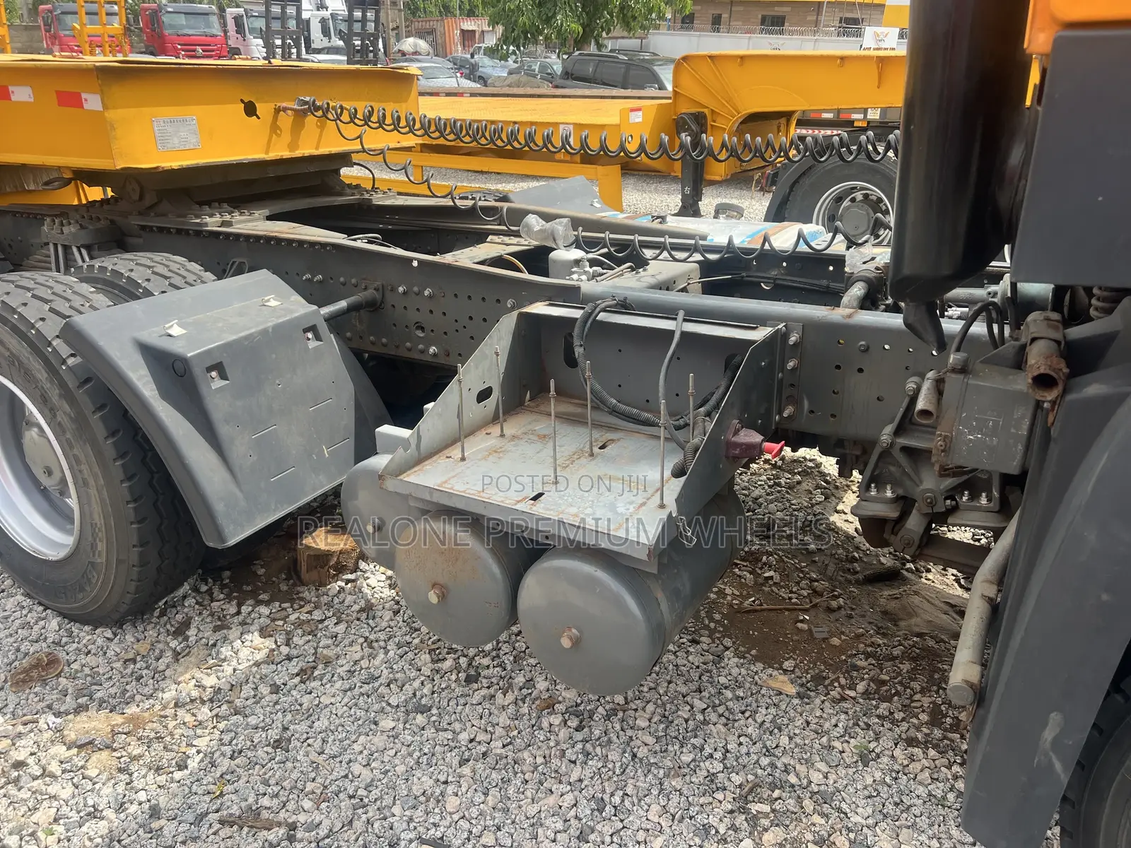 Howo Sinotruk 2016 Yellow