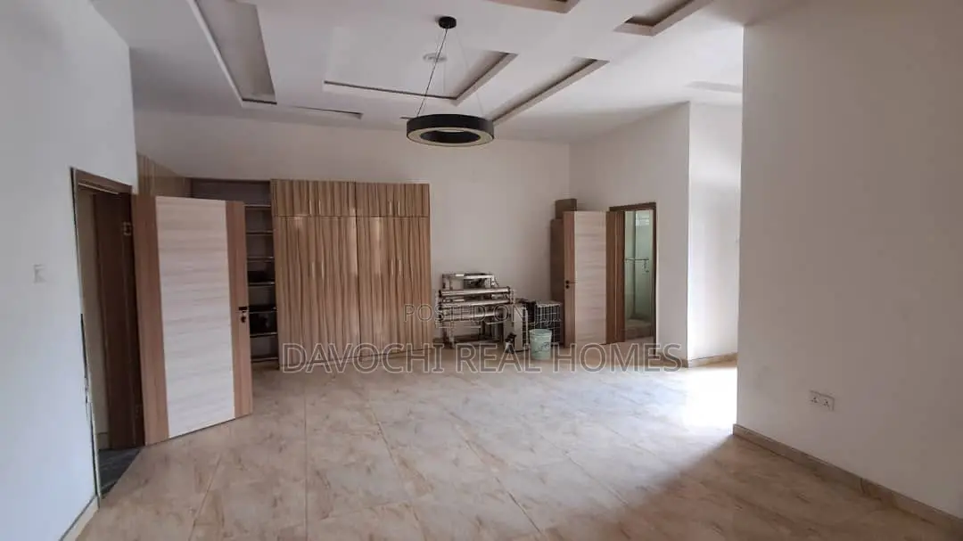 4bdrm Duplex in Conservative Road, for rent