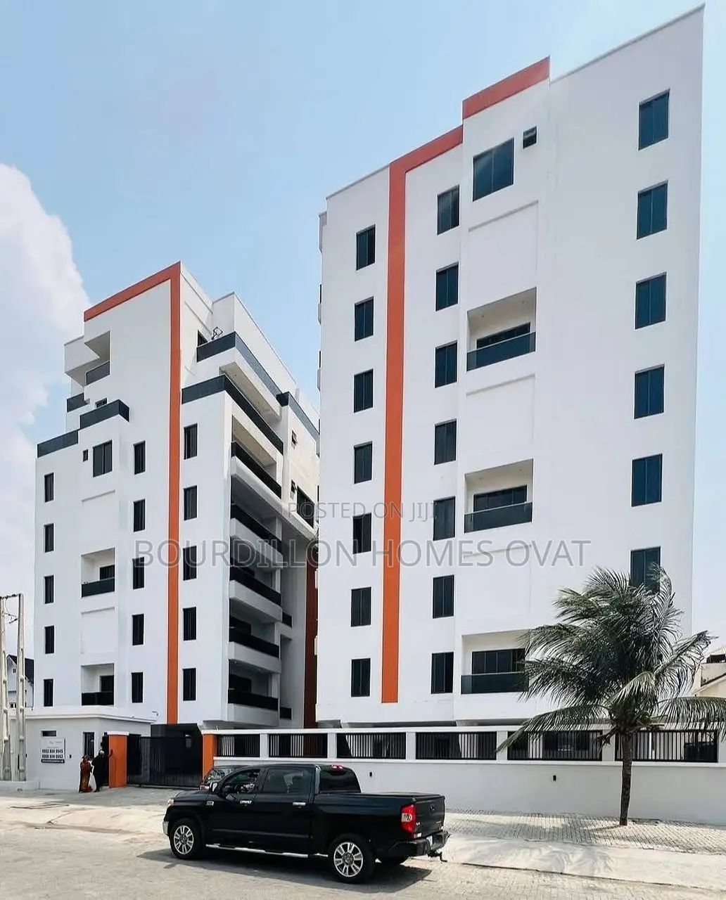 4bdrm Maisonette in Lekki Phase 1 for sale
