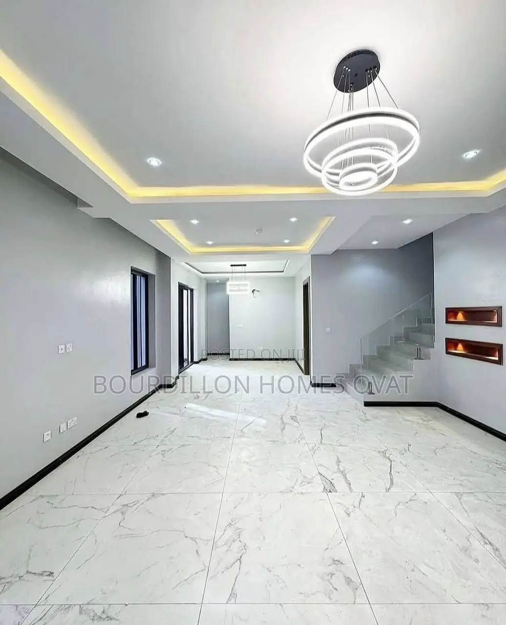 4bdrm Maisonette in Lekki Phase 1 for sale
