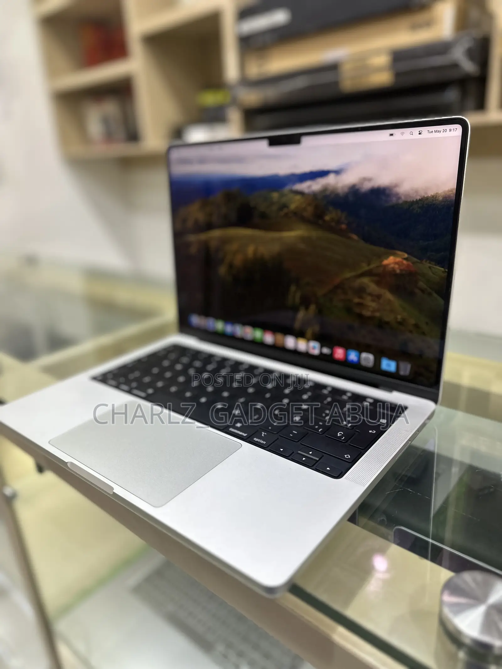 Laptop Apple MacBook Pro 2021 M1 16GB Apple M1 Pro SSD 512GB