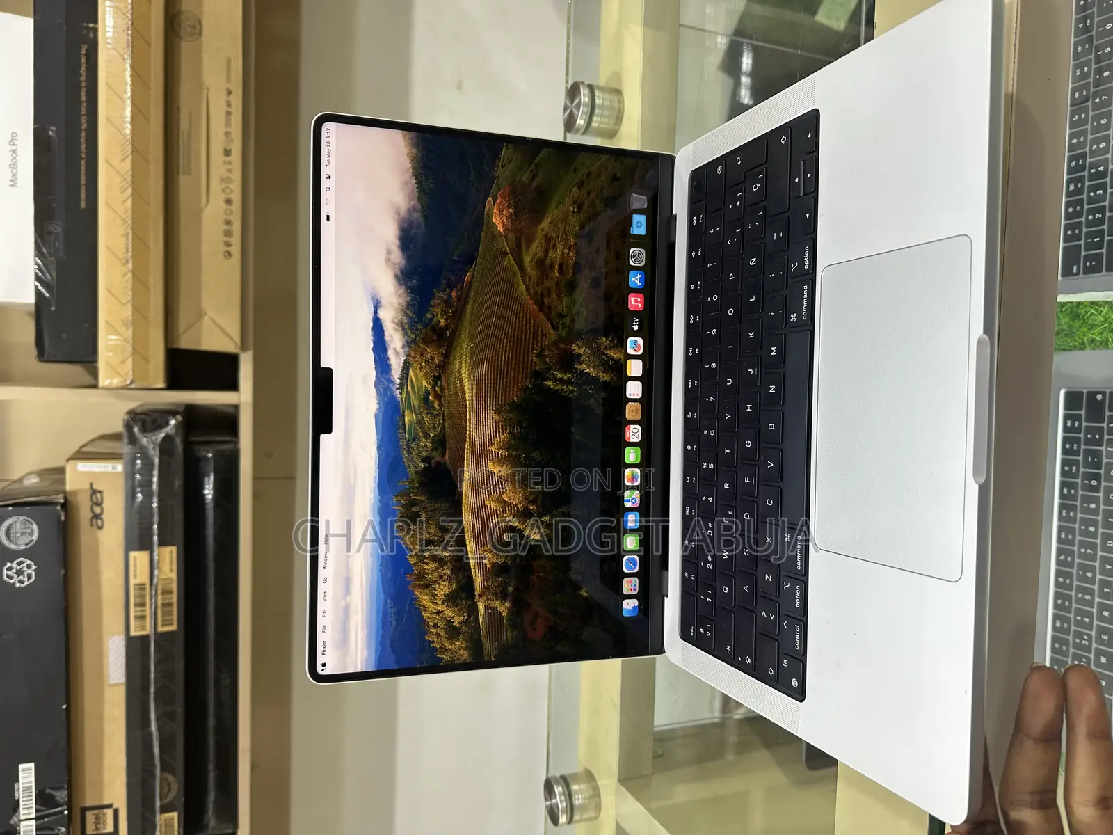 Laptop Apple MacBook Pro 2021 M1 16GB Apple M1 Pro SSD 512GB
