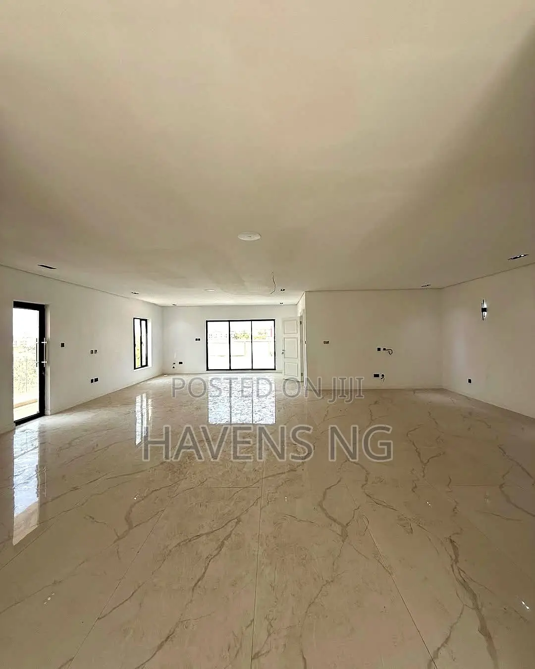 7bdrm Duplex in Wuye for sale