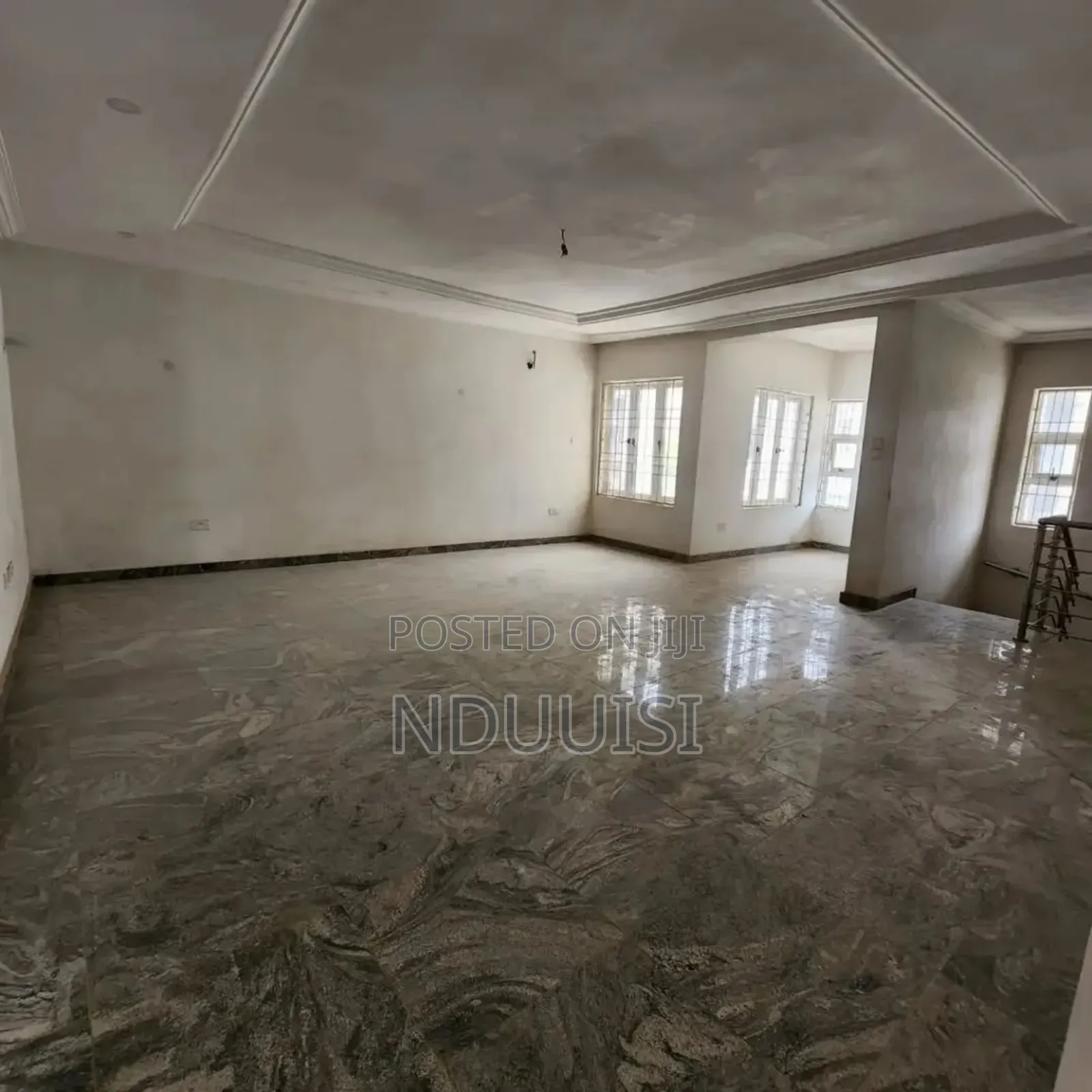 4bdrm Duplex in Idu for sale