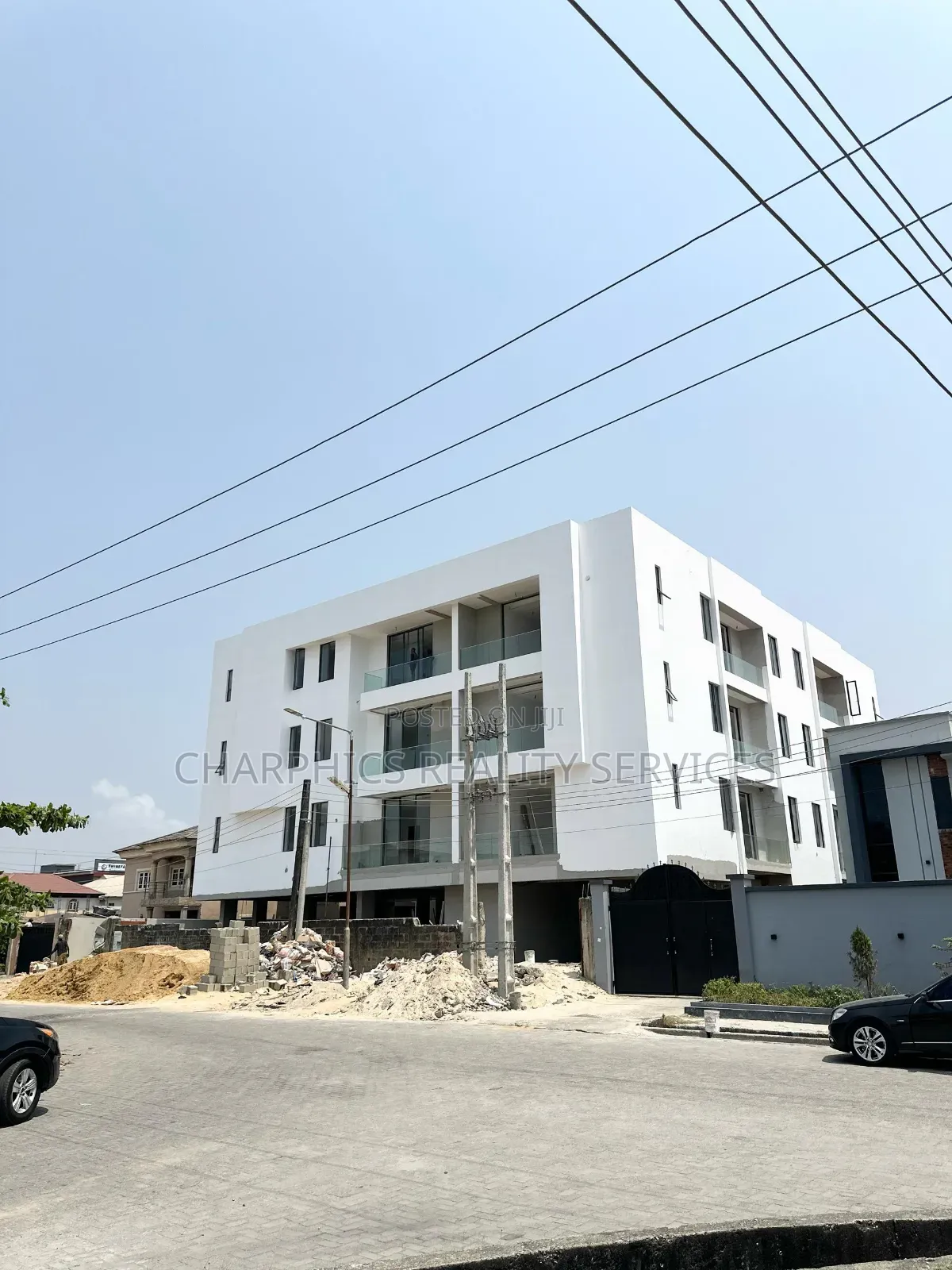 2bdrm Block of Flats in Victoria Island for sale