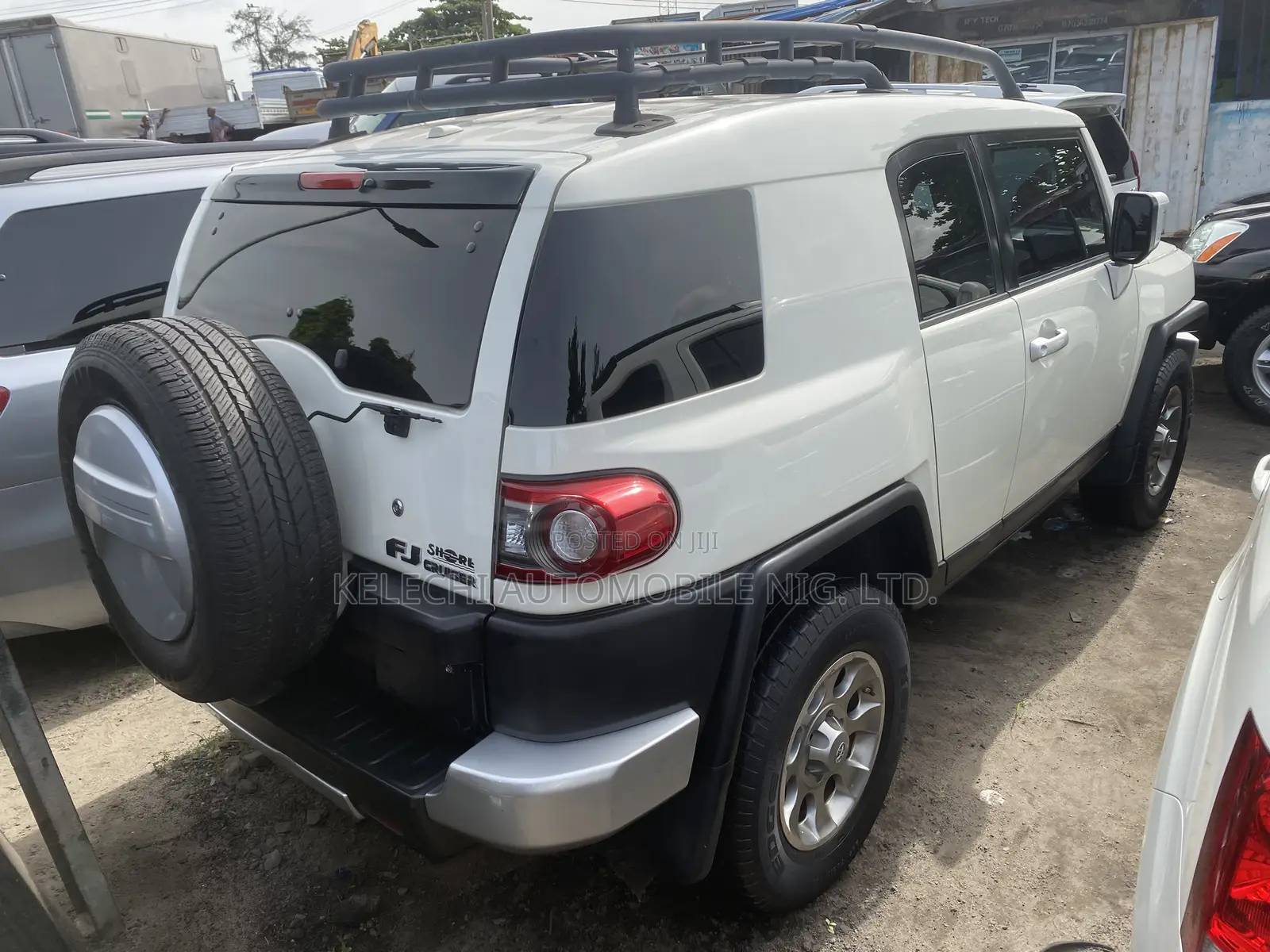 Toyota FJ Cruiser 4x4 Automatic 2011 White