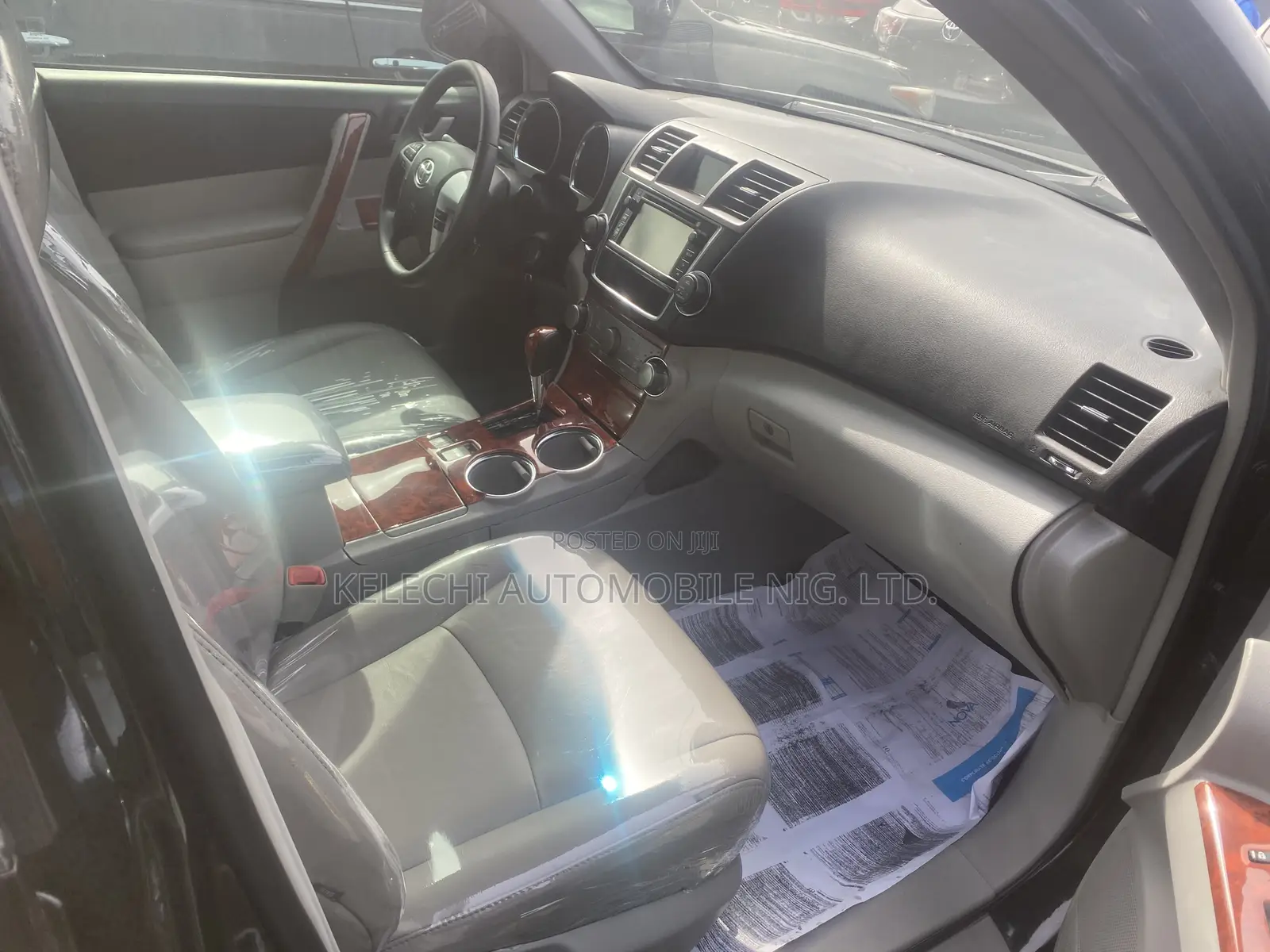 Toyota Highlander 2.7L 2WD 2013 Black