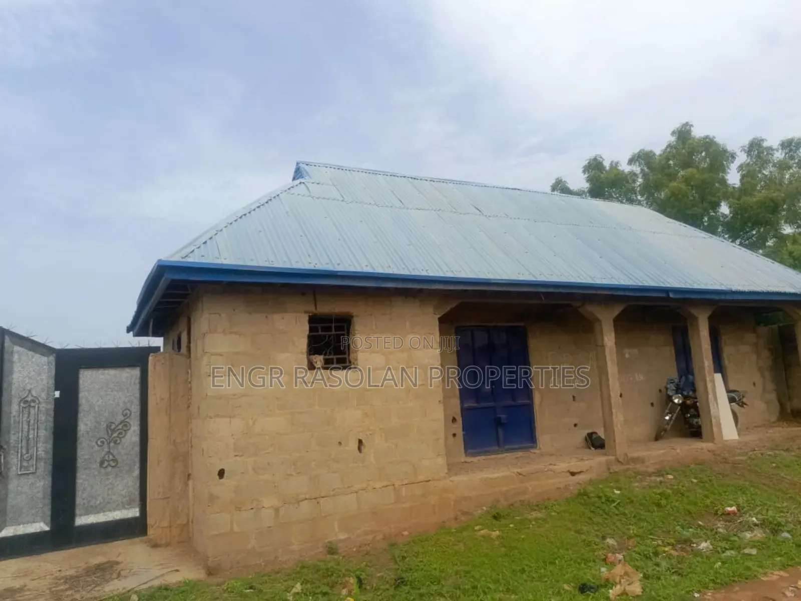 For Sale 14 Units of Newly Built of Hostel