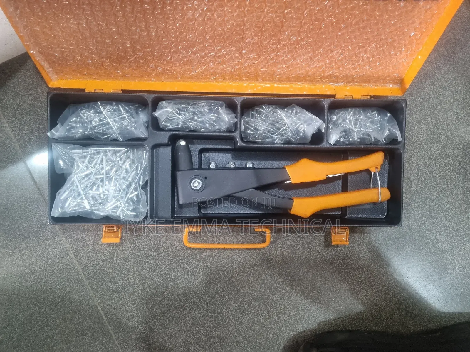 Hand Riveter Kit, in Steel Case, Impa 615233