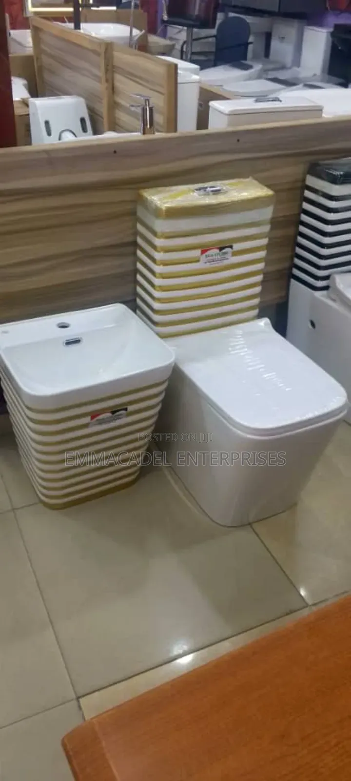 Executive Eco Living Wc Set With Hanging Basin