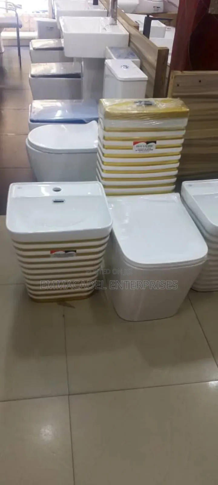 Executive Eco Living Wc Set With Hanging Basin