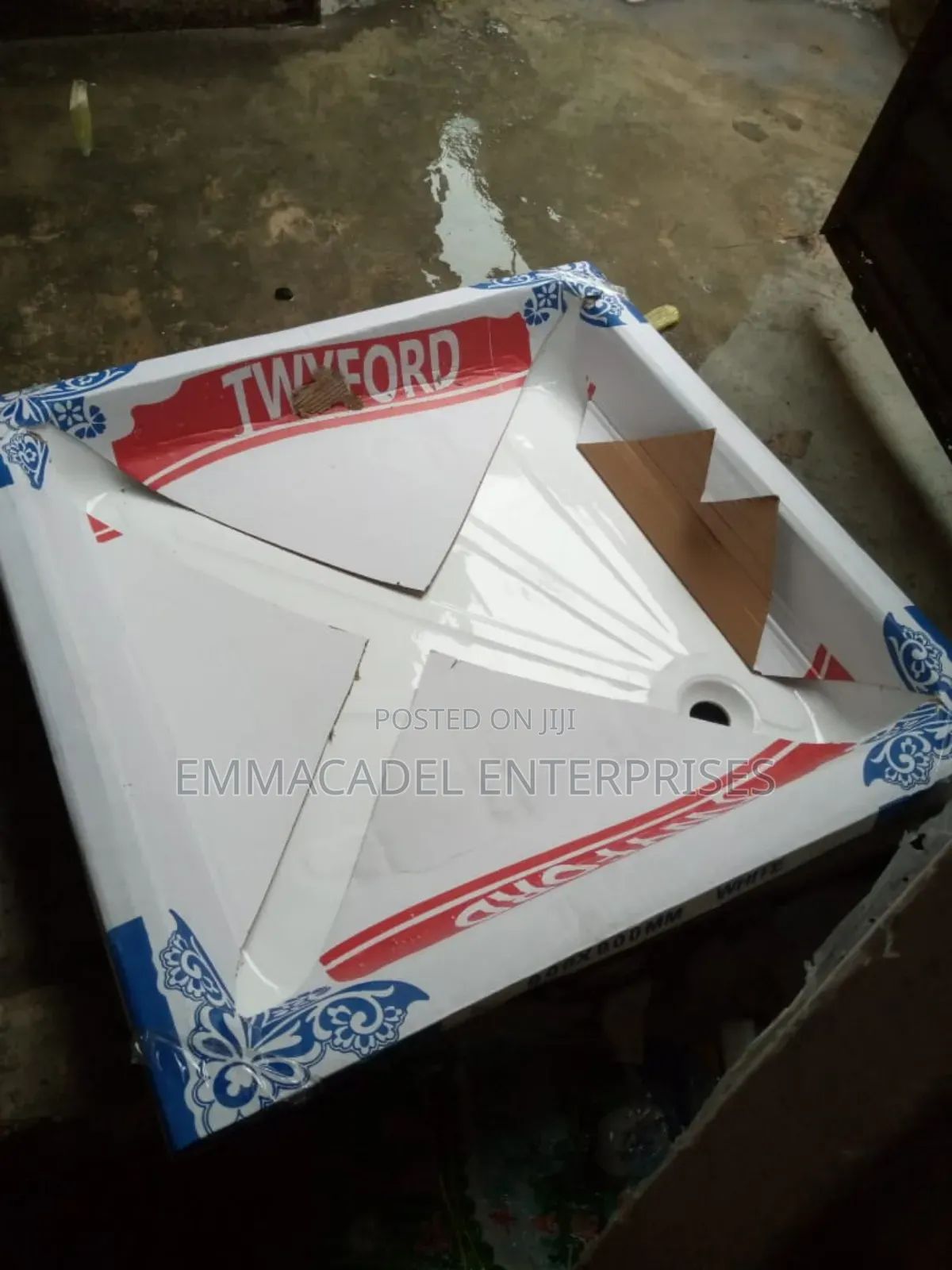80×80 Fiber Shower Tray