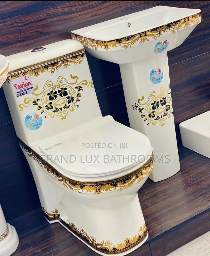 Gold Strike Water Closet