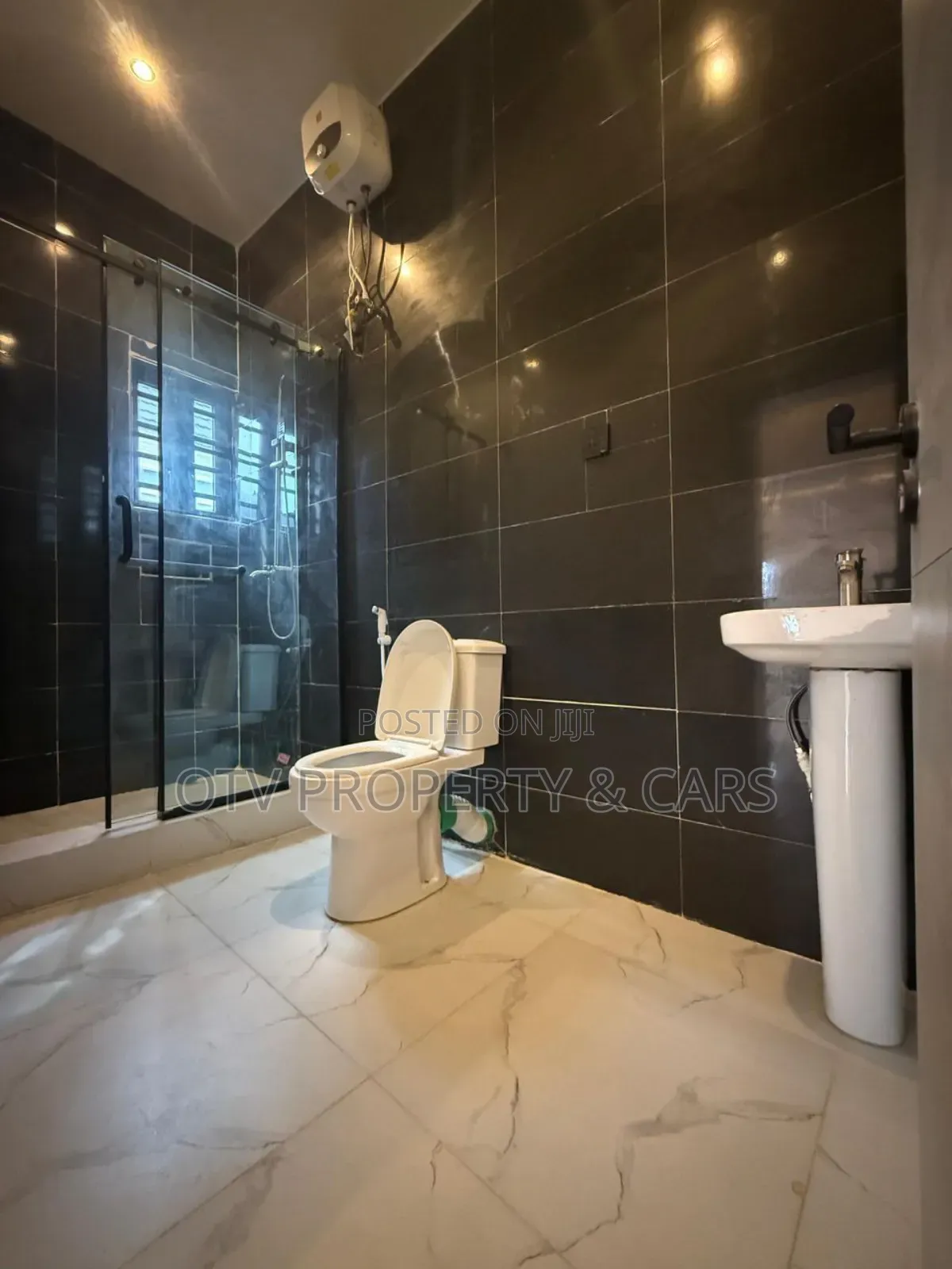 Furnished 4bdrm Duplex in Ibadan for sale